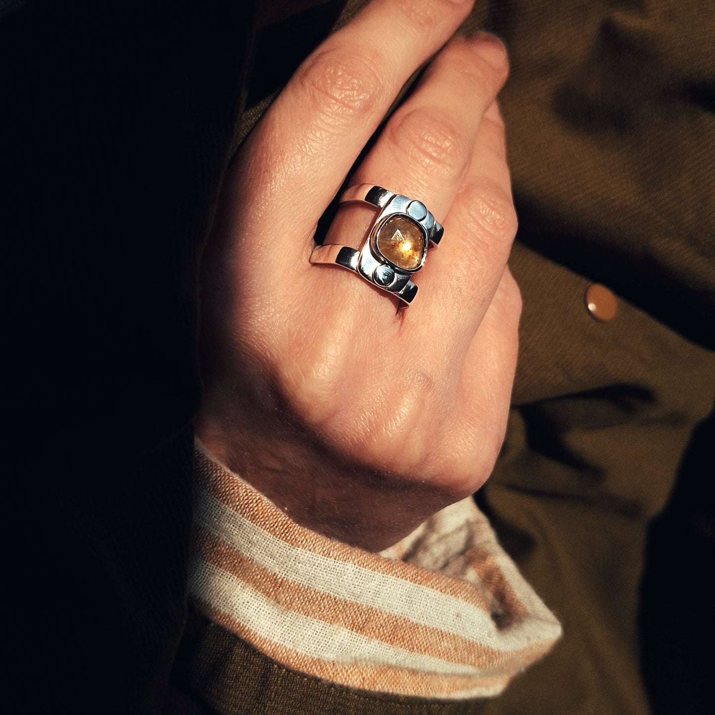 Prsten ULJE NA STOLU UNIKAT