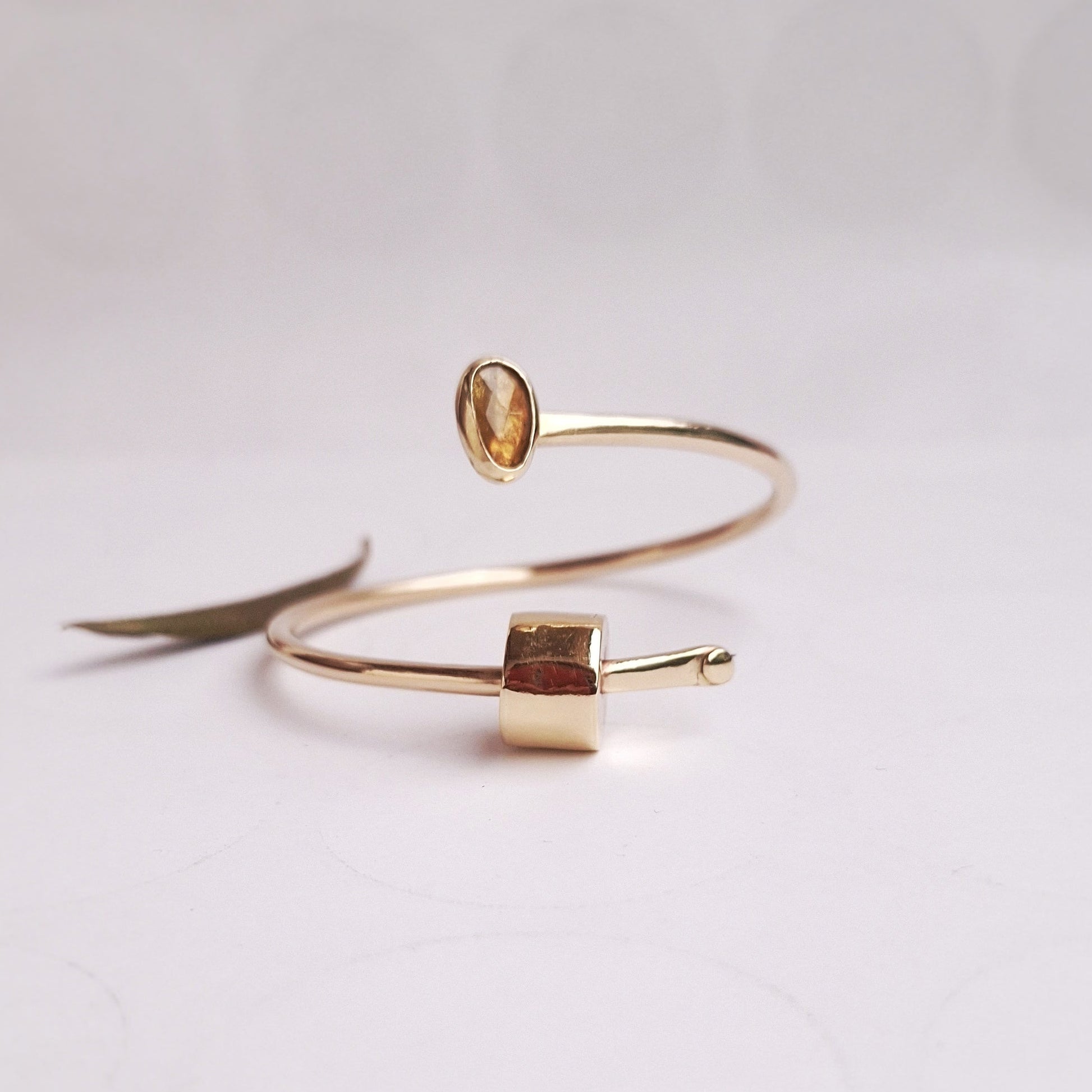 Narukvica TOČ UNIKAT-Narukvice-Minerva by Jelena Fogec