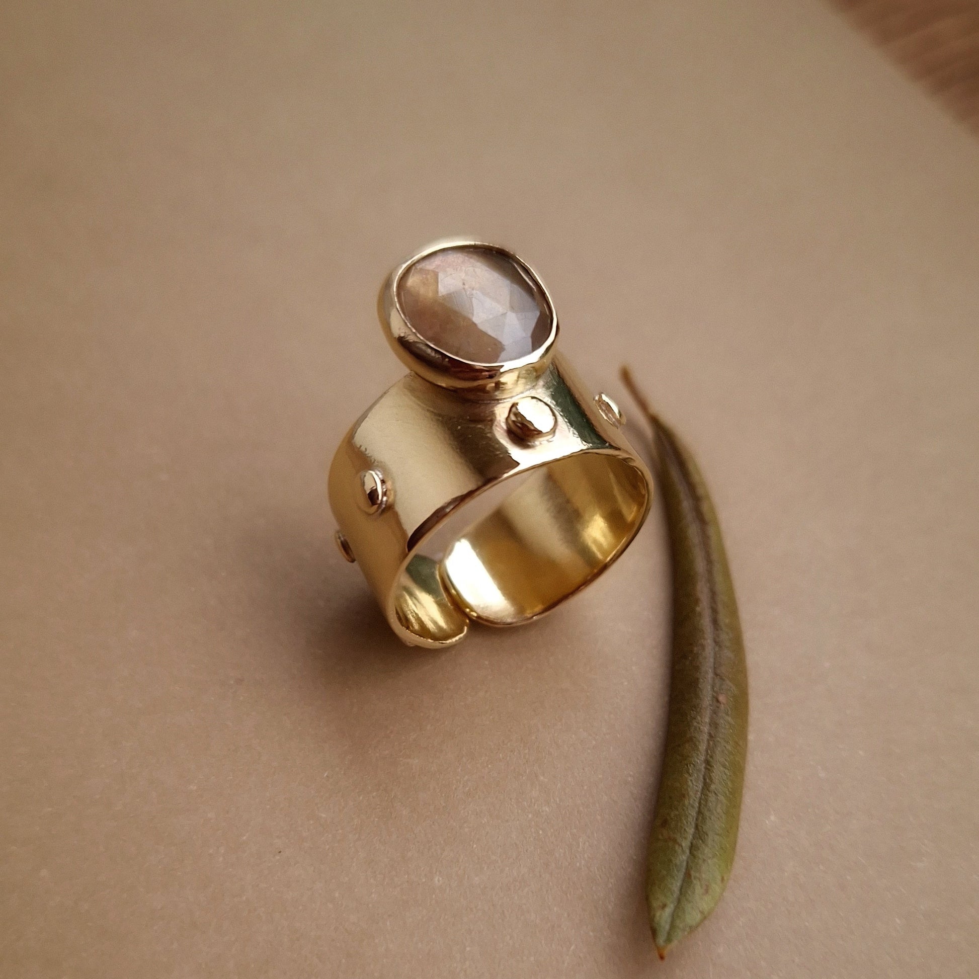 Prsten PLODOVI POD KROŠNJOM UNIKAT-Prstenje-Minerva by Jelena Fogec