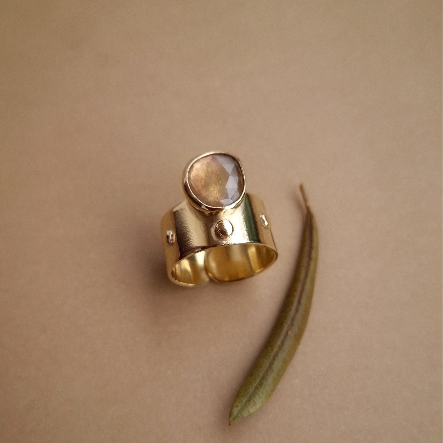 Prsten PLODOVI POD KROŠNJOM UNIKAT-Prstenje-Minerva by Jelena Fogec