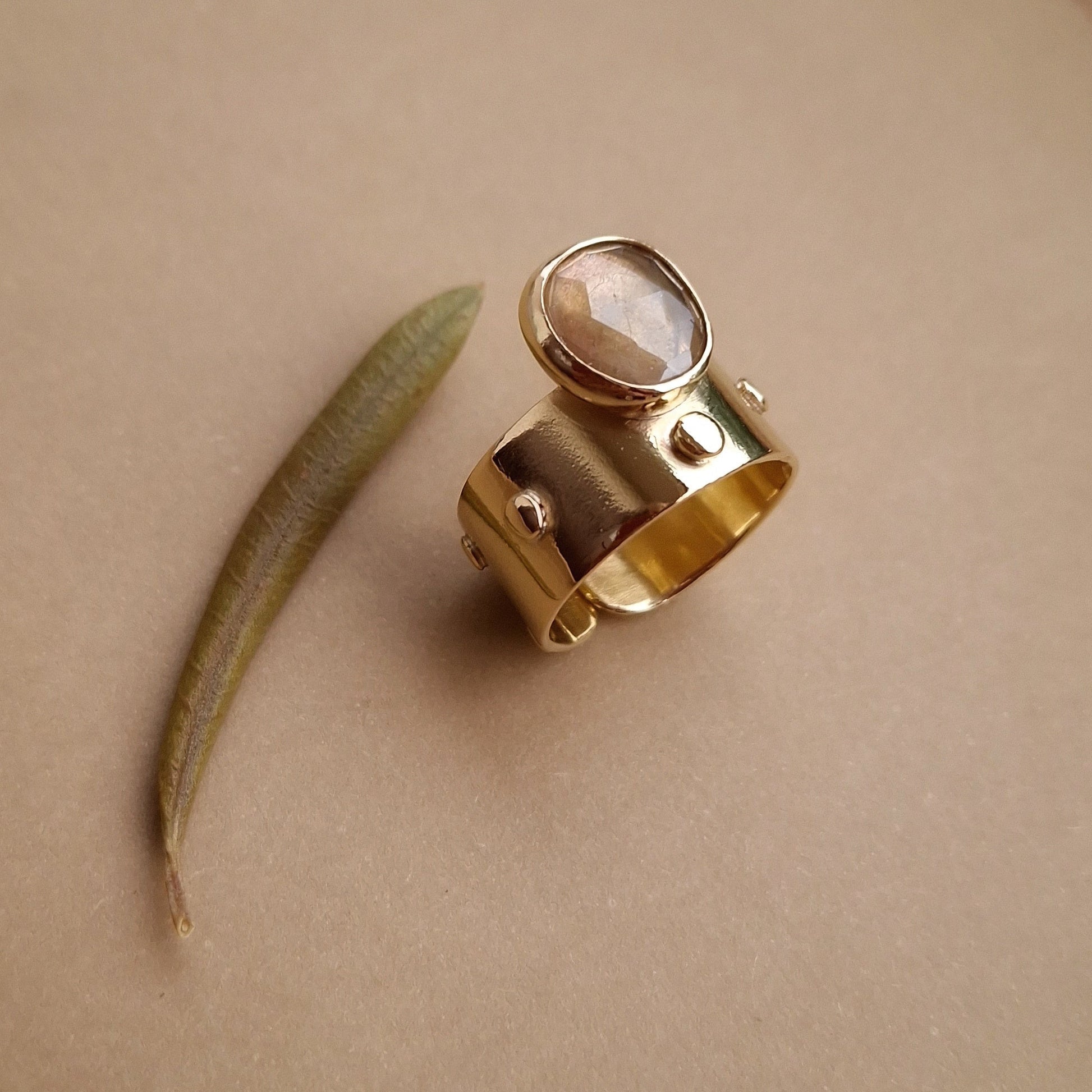 Prsten PLODOVI POD KROŠNJOM UNIKAT-Prstenje-Minerva by Jelena Fogec