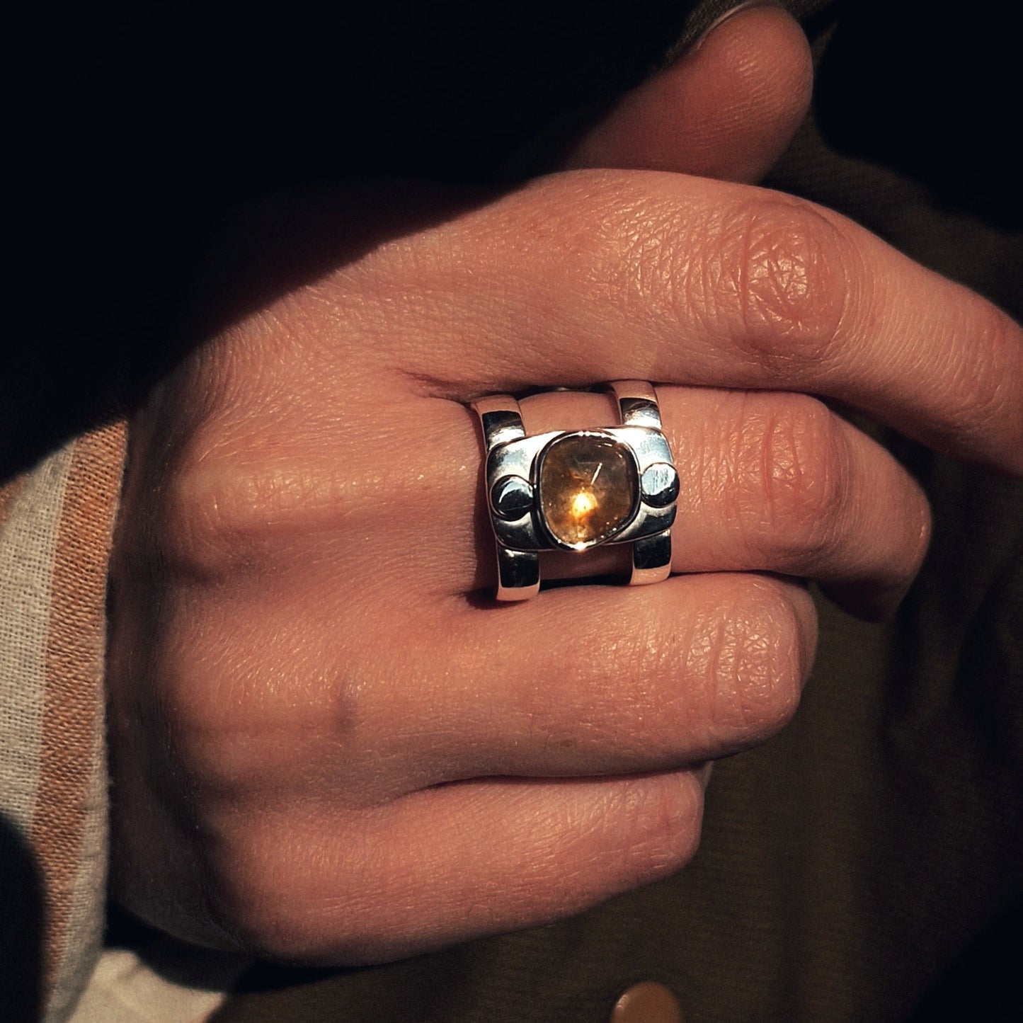 Prsten ULJE NA STOLU UNIKAT