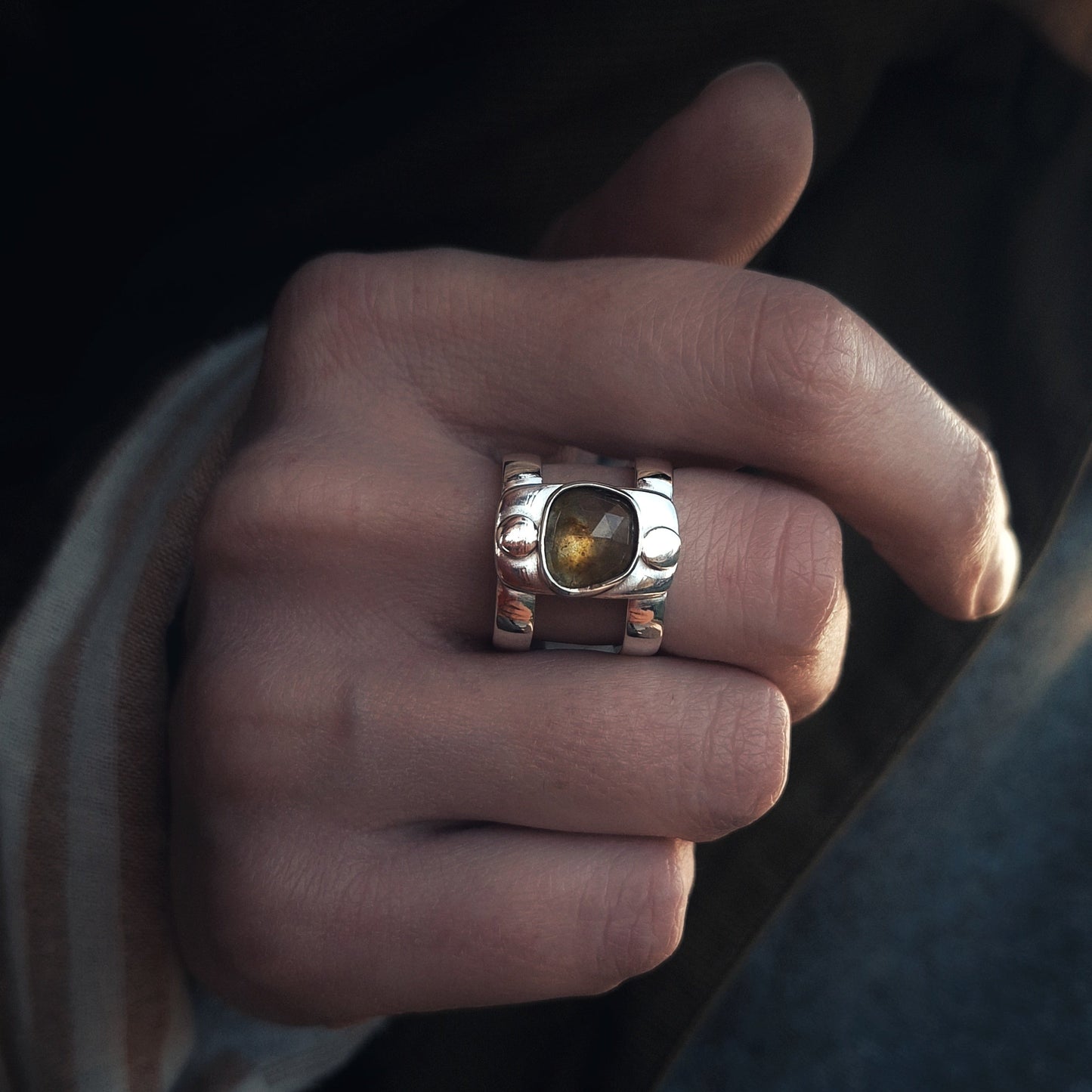 Prsten ULJE NA STOLU UNIKAT