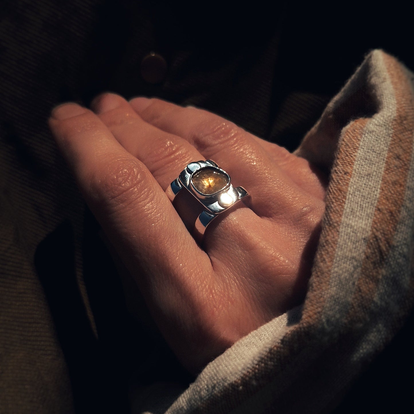 Prsten ULJE NA STOLU UNIKAT