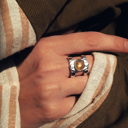 Prsten ULJE NA STOLU UNIKAT