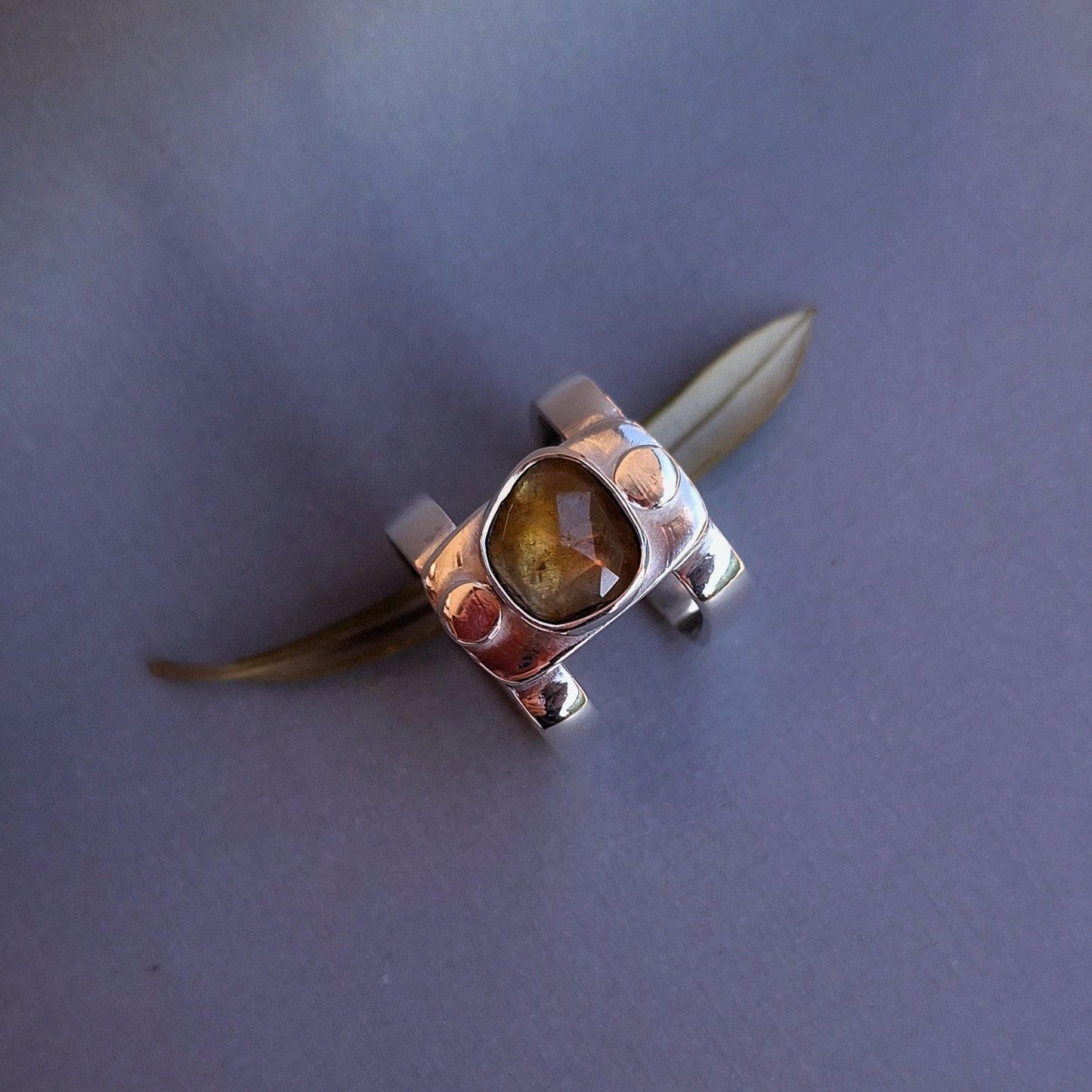 Prsten ULJE NA STOLU UNIKAT