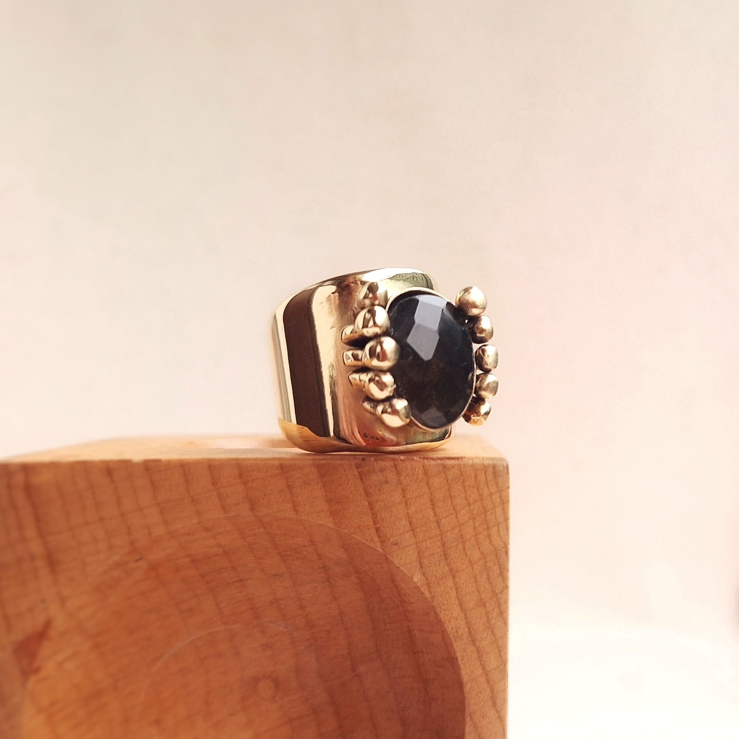 Prsten OBLICA U RUCI UNIKAT