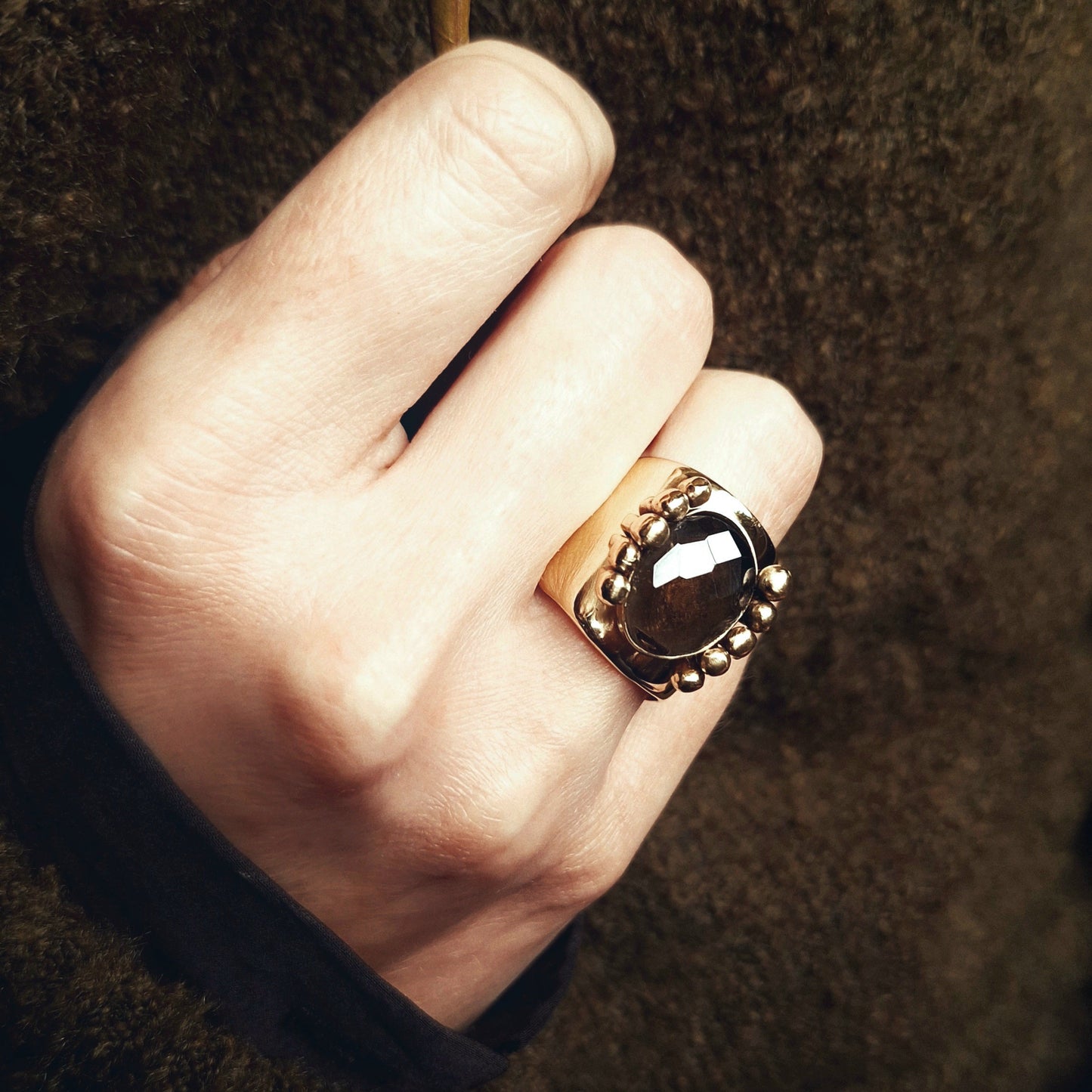 Prsten OBLICA U RUCI UNIKAT