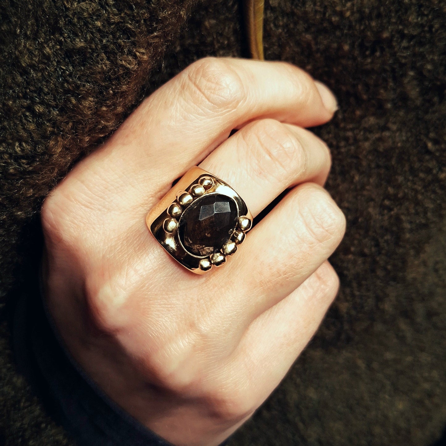 Prsten OBLICA U RUCI UNIKAT