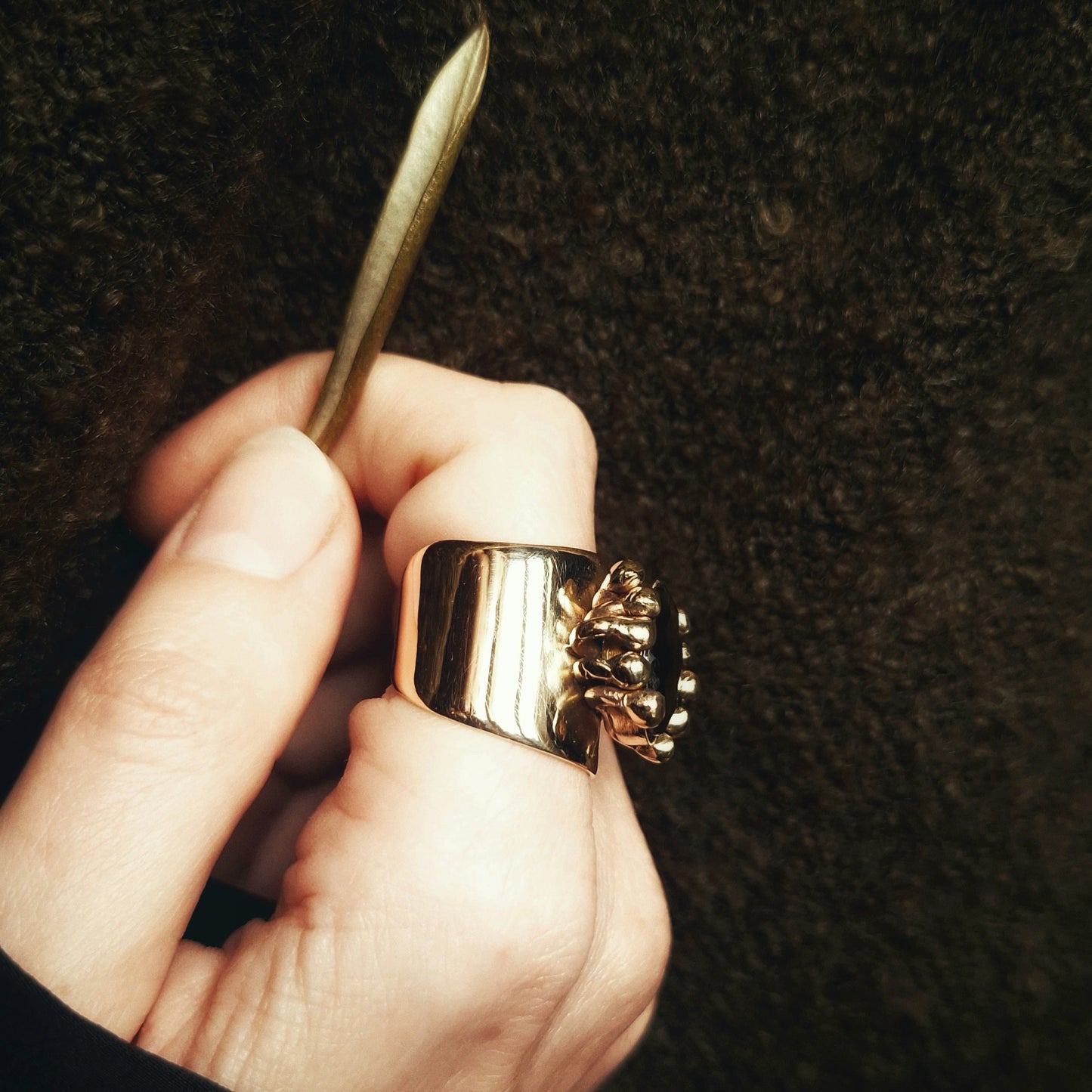 Prsten OBLICA U RUCI UNIKAT