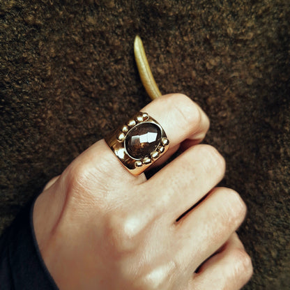 Prsten OBLICA U RUCI UNIKAT