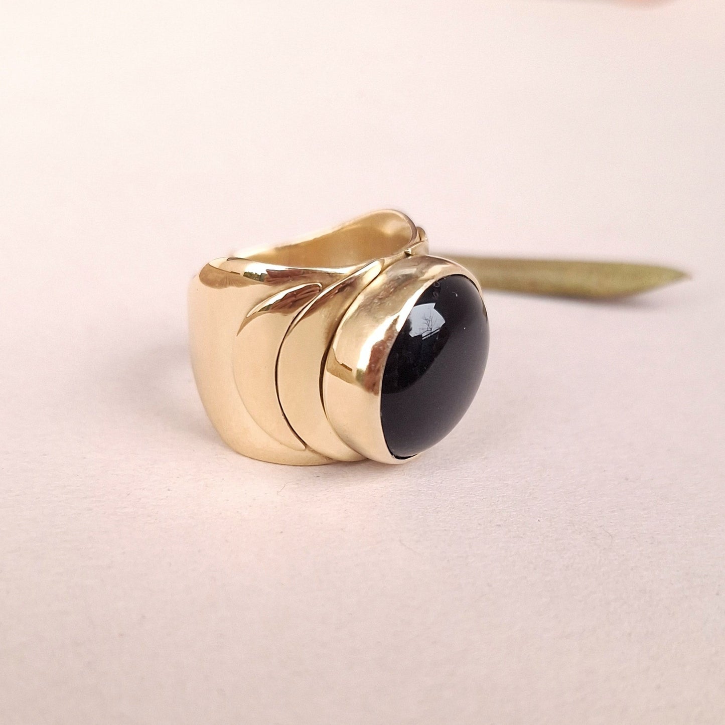 Prsten KRUG SAZRIJEVANJA UNIKAT