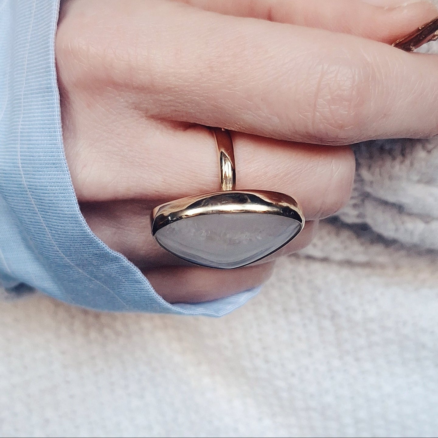 Prsten POGLED U LED UNIKAT