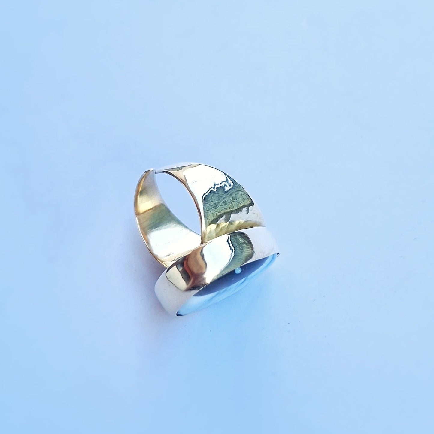 Prsten ISPOD POVRŠINE UNIKAT